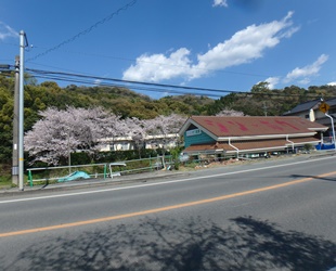 岡本シンホウ産業の会社看板製作と設置、新事務所の移設