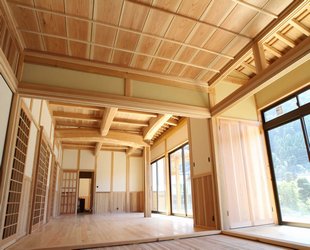新築工事の内装及び構造の詳細
