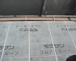 葺き替え工事・防水紙及び瓦桟木