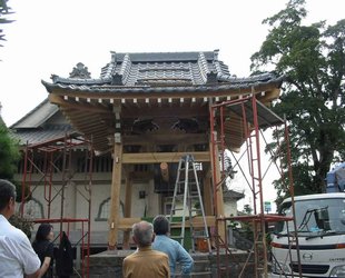 社寺・伝統建築の瓦屋根工事、同町○○寺 鐘楼堂新築工事